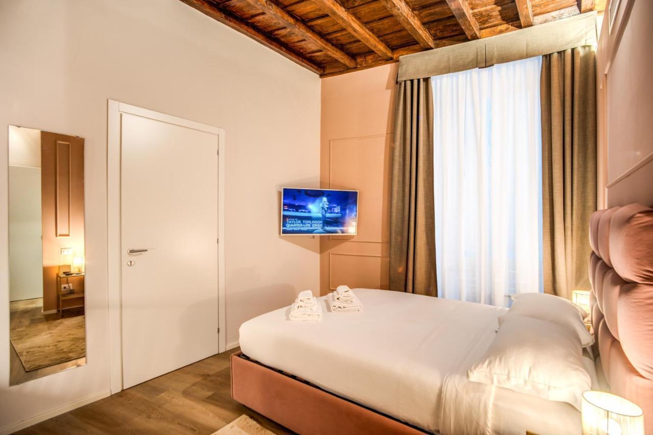 Capranica Private * Rom